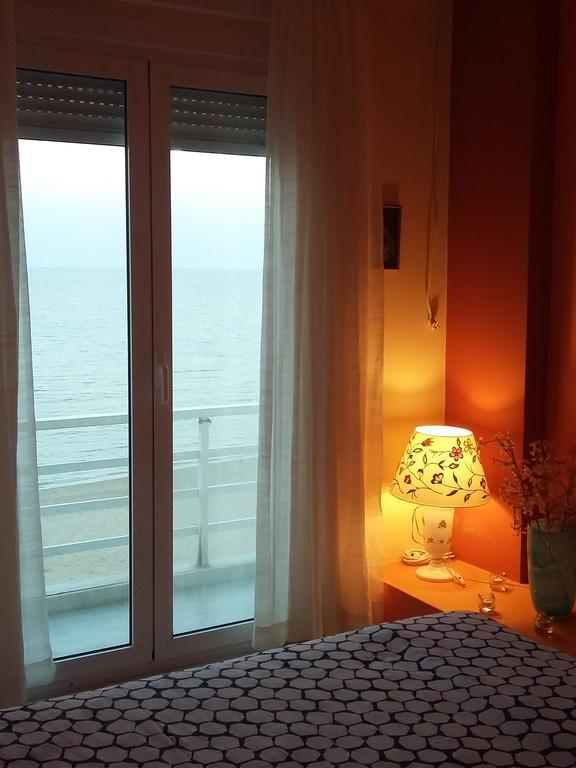 Apartment Michalis By The Sea Artemida  Exterior foto