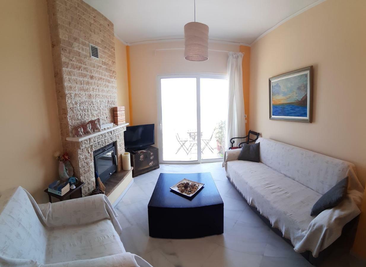 Apartment Michalis By The Sea Artemida  Exterior foto